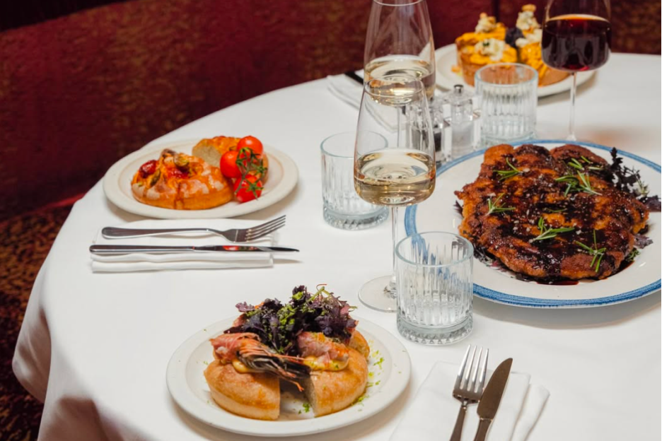 À Paris, ce restaurant italien est le restaurant le plus ancien (et il vient de rouvrir sous un autre nom !)