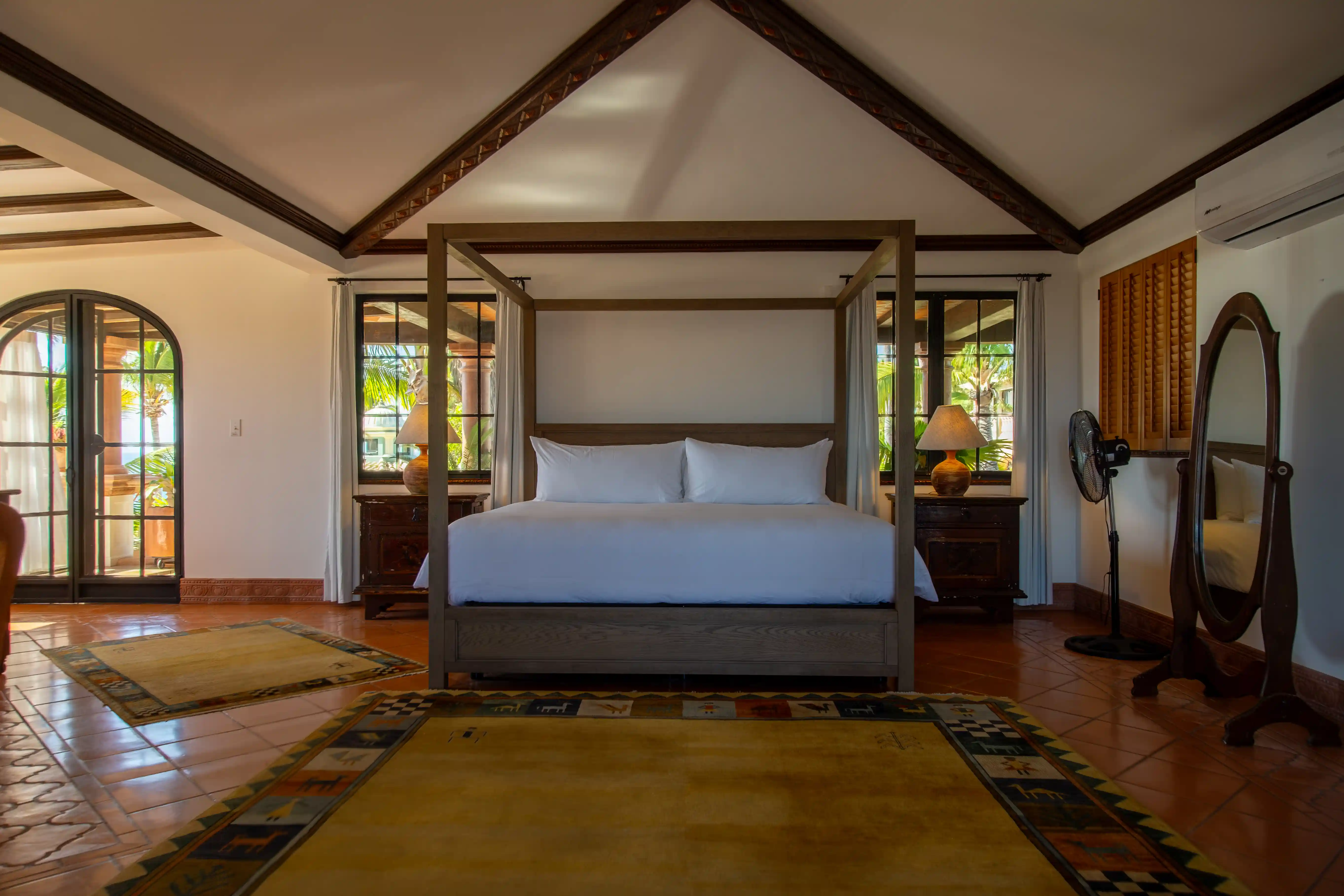 The crown jewel of La Valise Los Cabos featuring a 180° terrace with panoramic Sea of Cortez views.