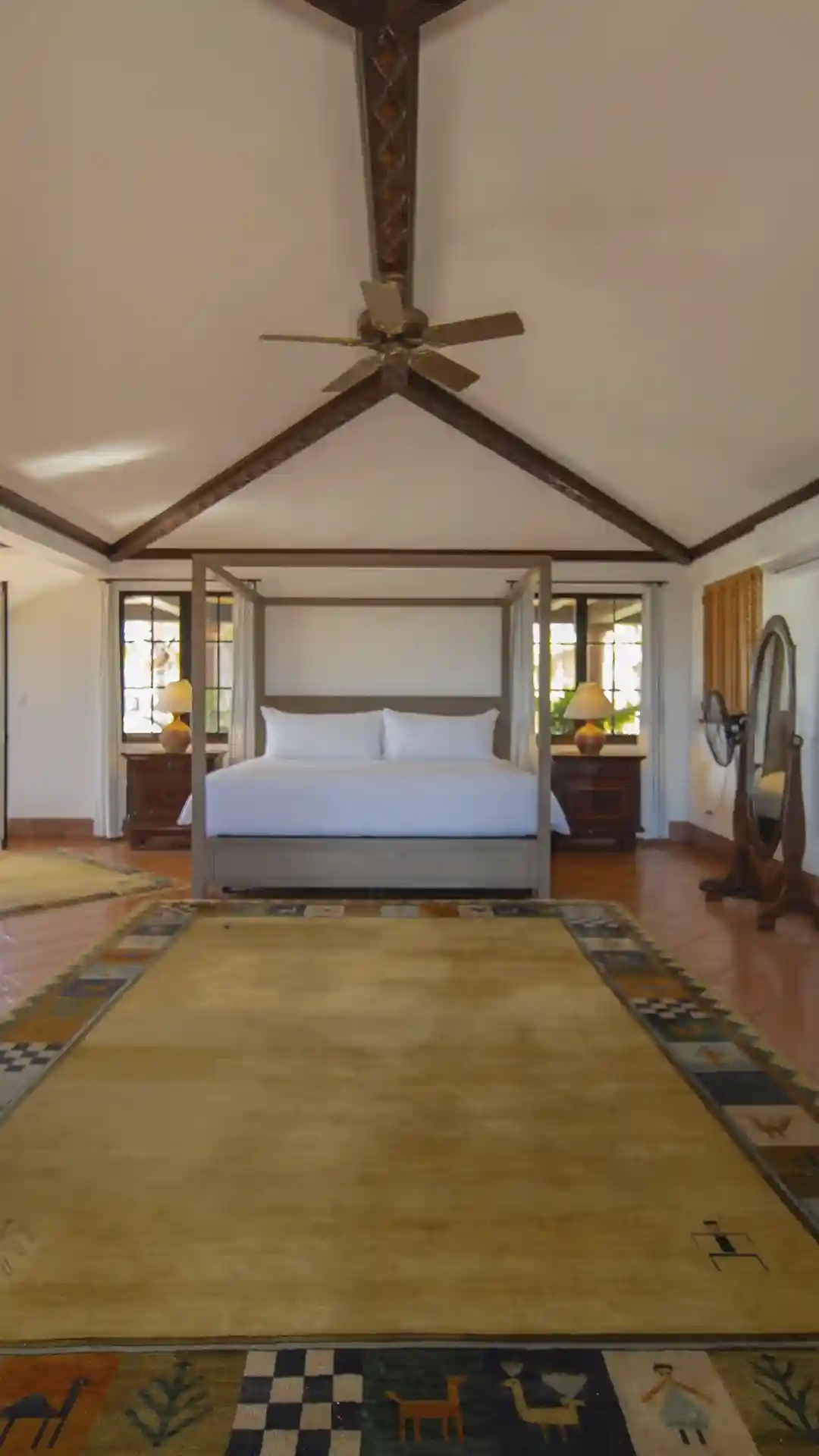 The crown jewel of La Valise Los Cabos featuring a 180° terrace with panoramic Sea of Cortez views.