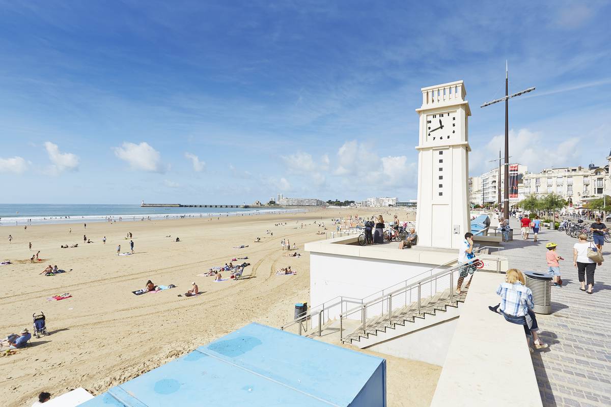 La place de la pendule au sables d'olonne 