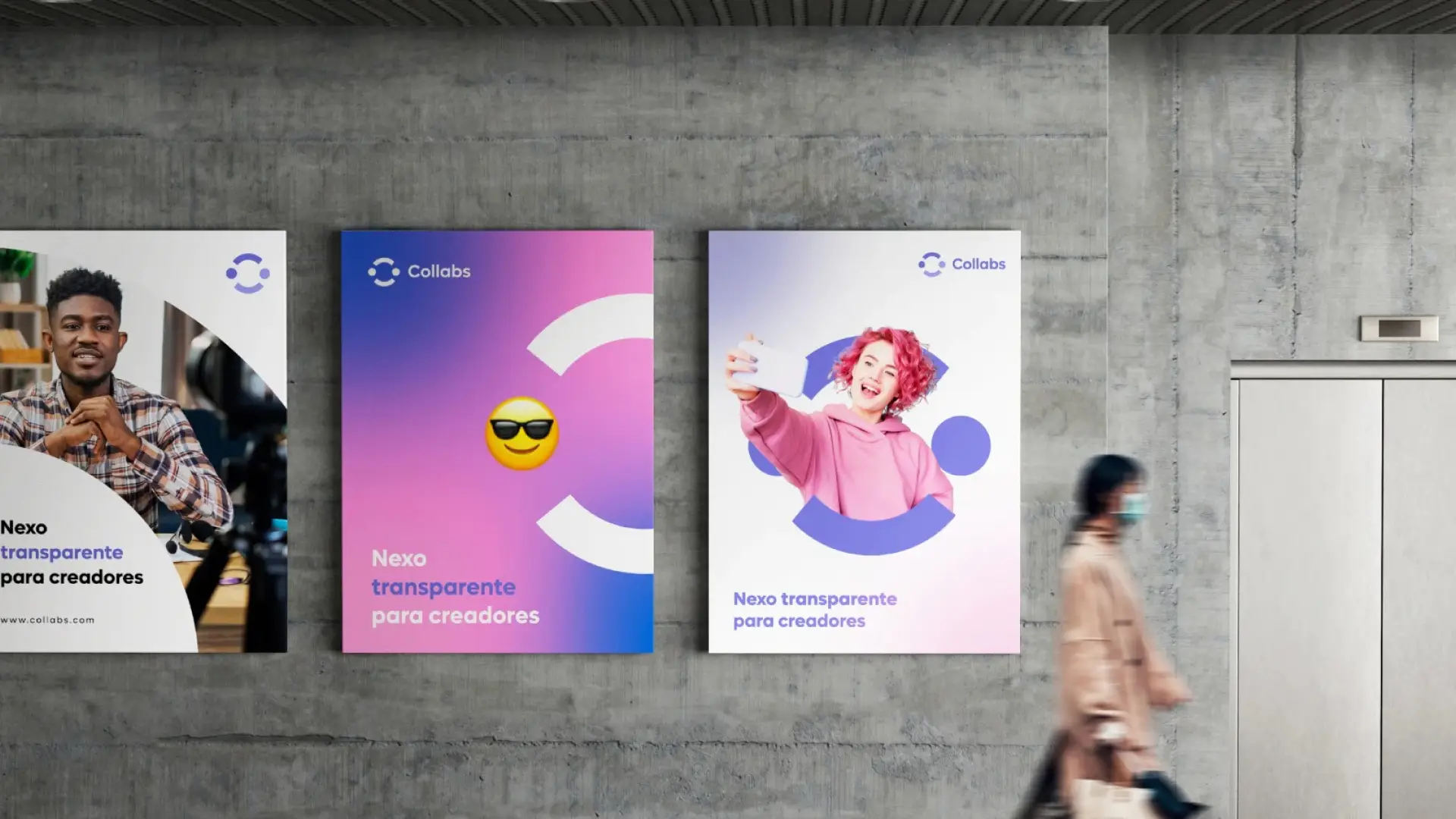 Mockup de tres carteles publicitarios de la marca Collabs colocados en una pared de concreto mostrando imágenes de creadores de contenido y el eslogan Nexo transparente para creadores