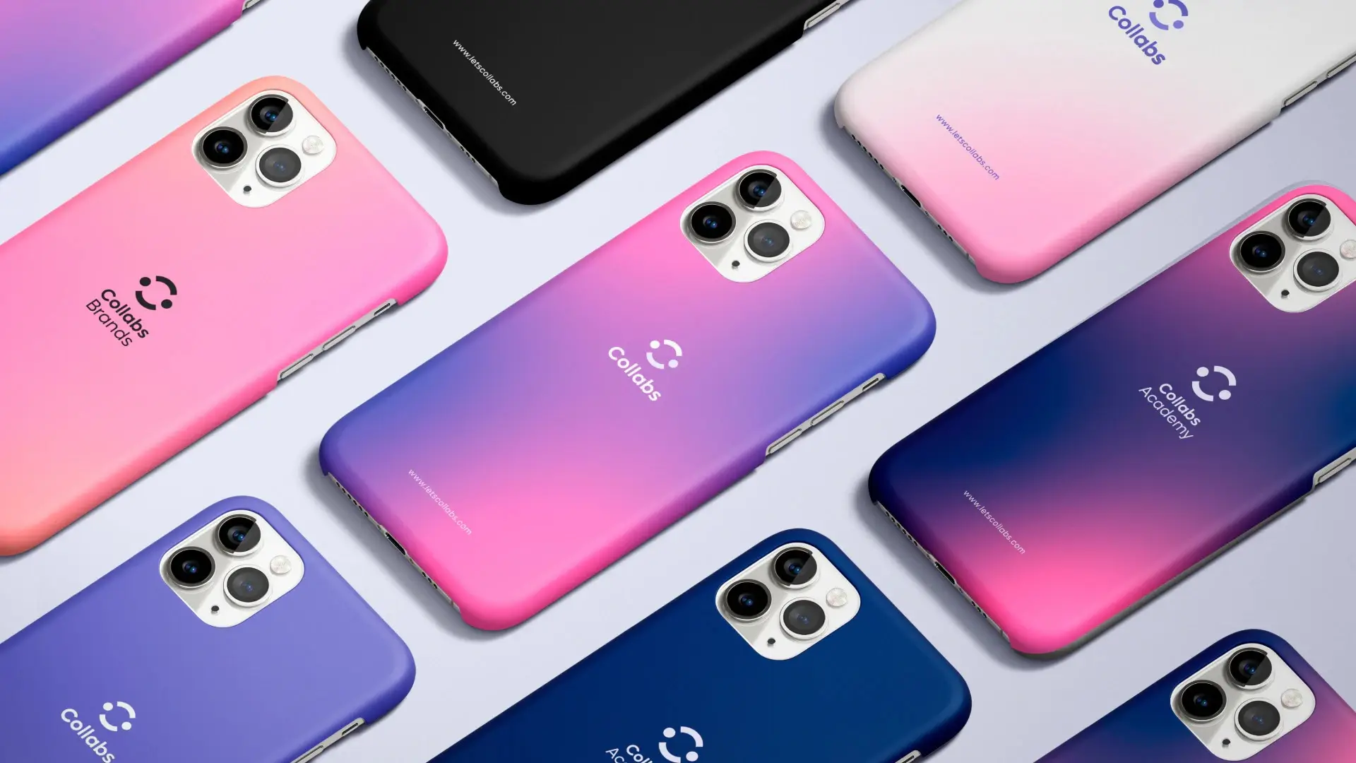Colección de fundas para teléfonos móviles dispersas con diseños en degradados de tonos rosa, morado y azul oscuro, mostrando el logotipo de 'Collabs' junto a variaciones de marca como 'Collabs Brands' y 'Collabs Academy'