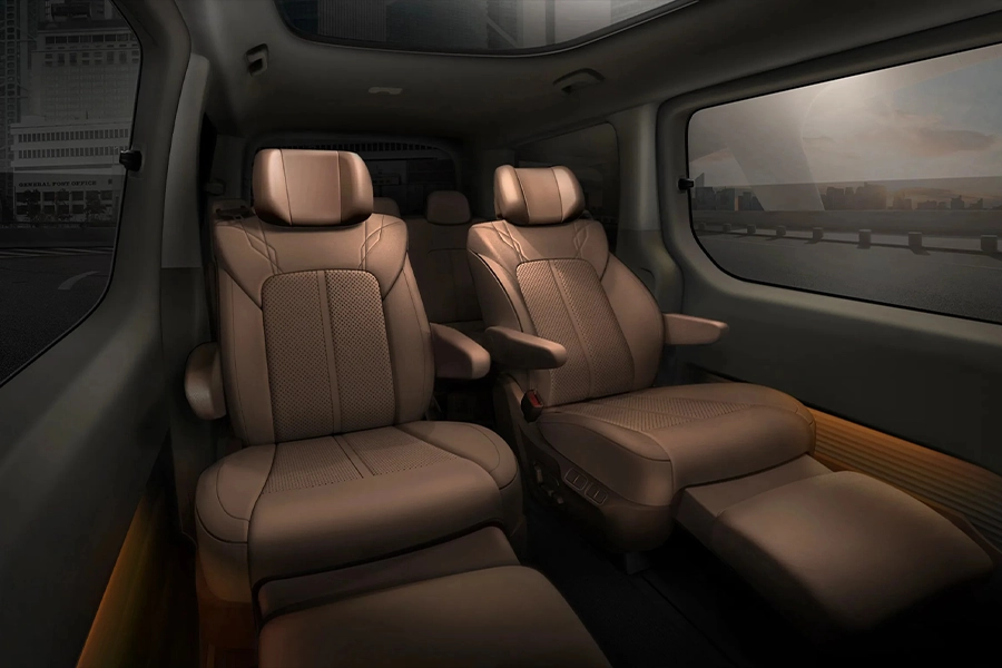 Hyundai Staria Wagon — banner de interior