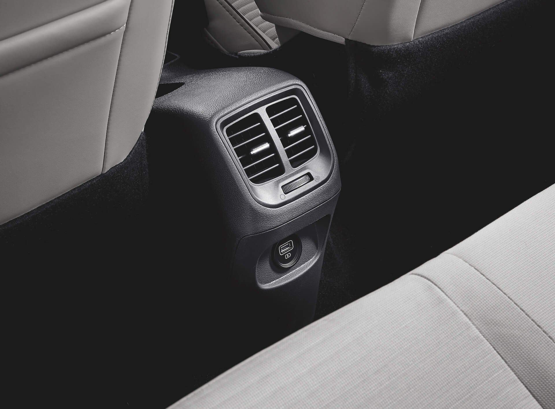 Hyundai Grand i10 GL A/T — banner de interior