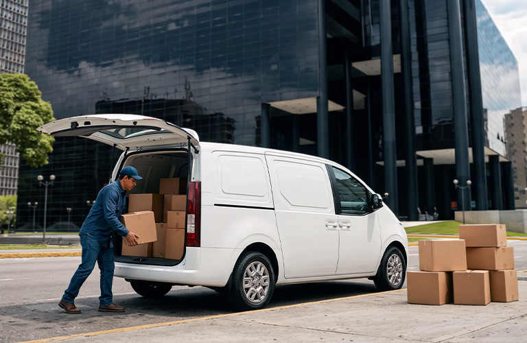 Hyundai Staria VAN — banner de exterior