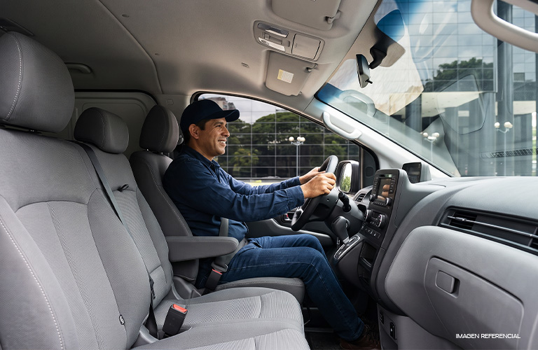 Hyundai Staria VAN — banner de interior