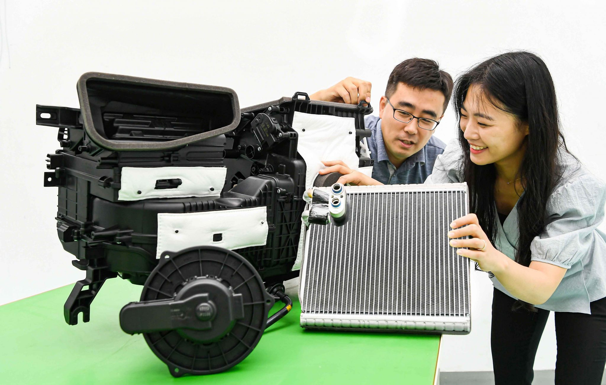 Sistema de climatización inteligente y purificación de aire en cabina Hyundai