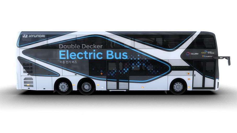Autobús eléctrico de dos pisos Hyundai en exhibición de transporte público