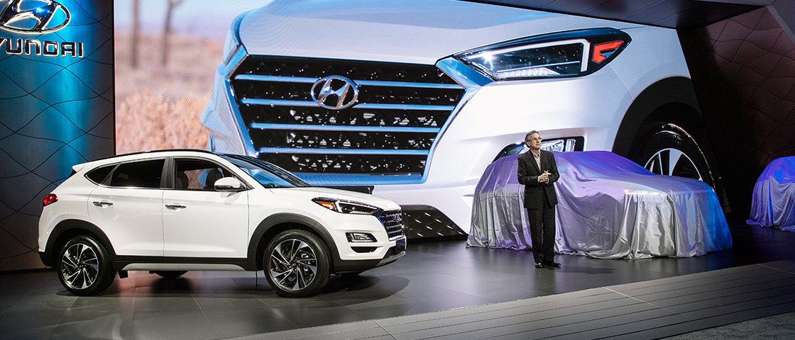 Línea de producción y maquinaria de ensamblaje de vehículos Hyundai en fábrica