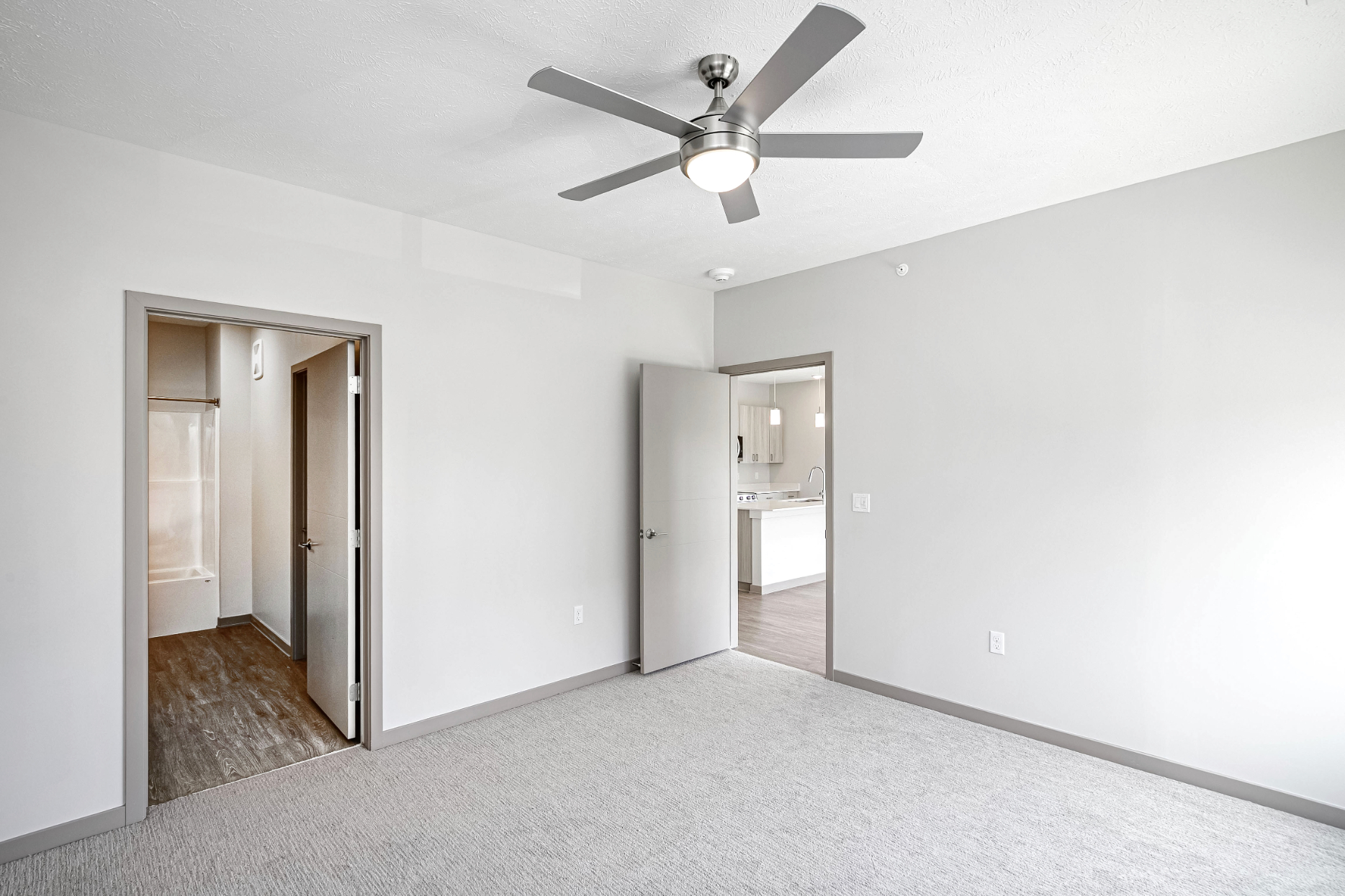 Unfurnished bedroom