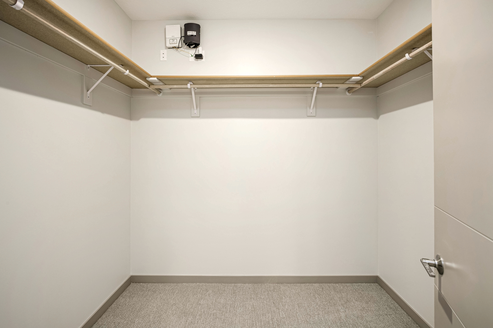 walk in closet