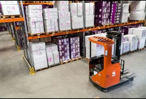 Navigating the Confusion: E-commerce or Ecommerce?