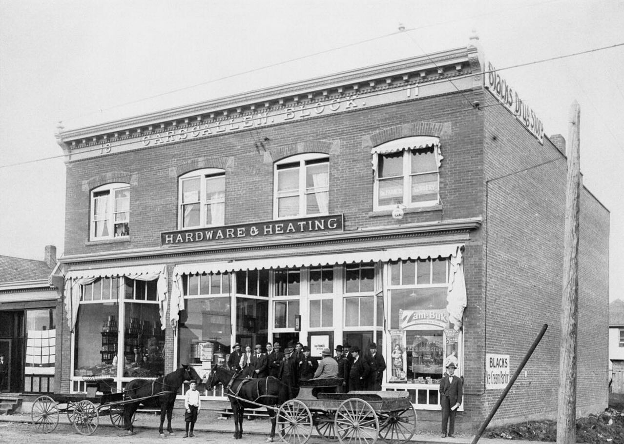 Carscallen Block building in Kensington, Calgary