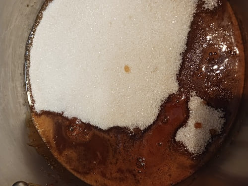 Début formation caramel