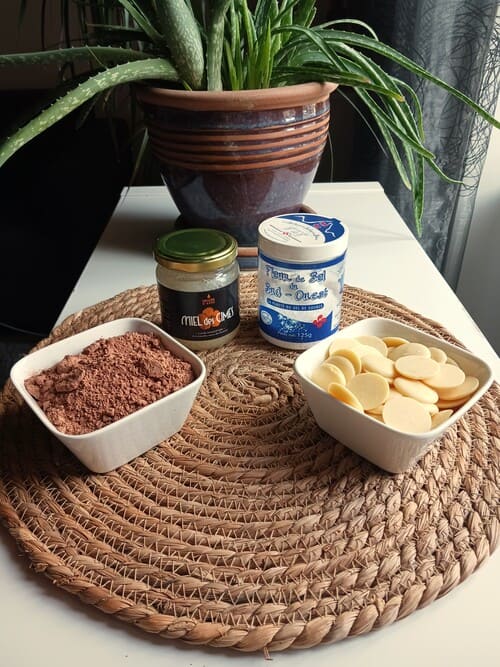 Ingrédients pour faire son chocolat cru maison