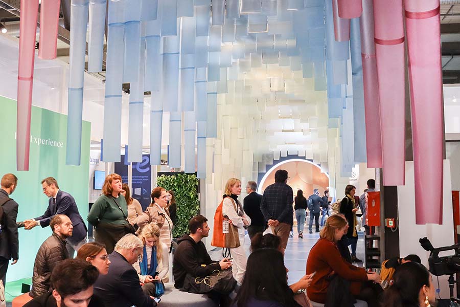 tattoo artist workstation