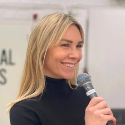 Annah Thunberg föreläser om hållbart ledarskap