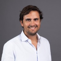 [headshot] image of customer (for a preschools & daycare)