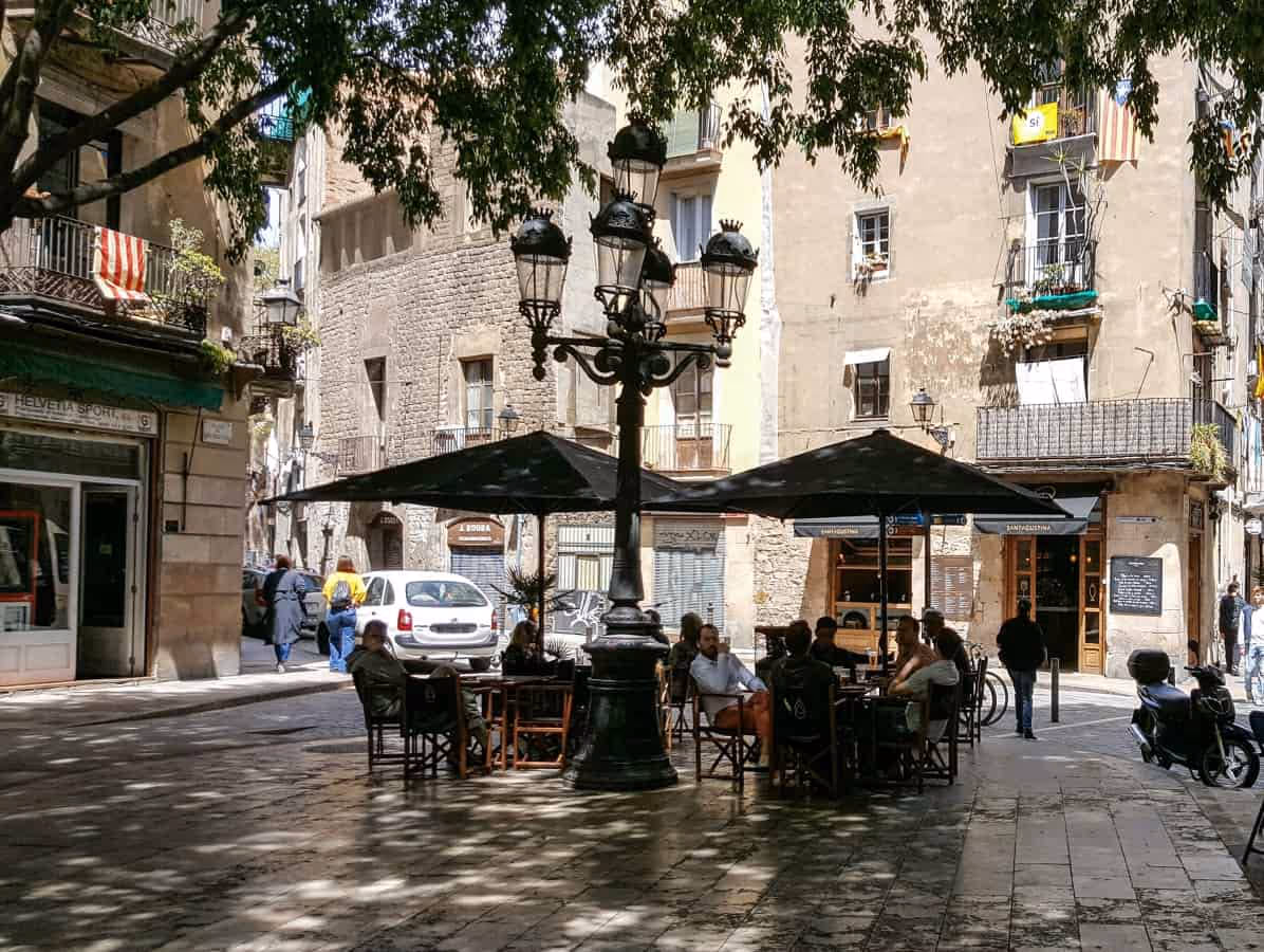 Hidden Barcelona - Picturesque plaças