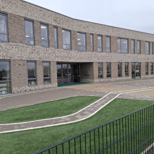 Buitenkant gymzaal Vijfheerenlanden