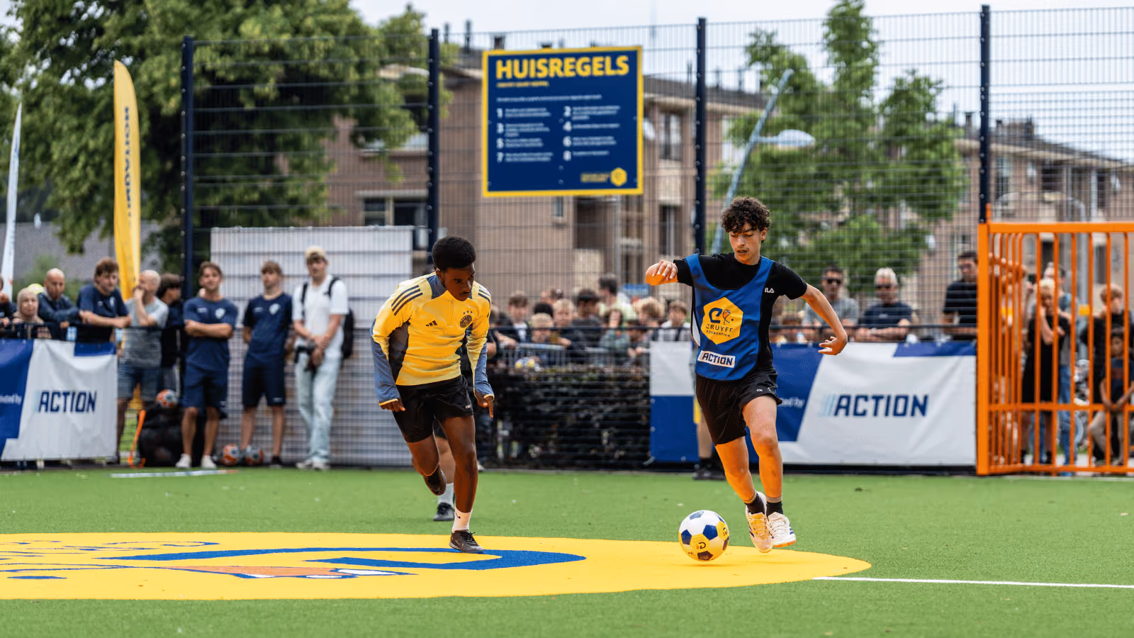 Voetballen Cruyff Court Meppel