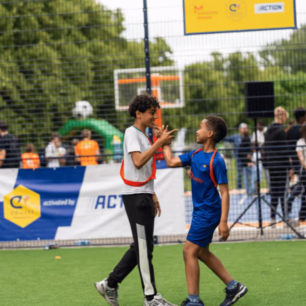 Sporten op Cruyff Court Meppel