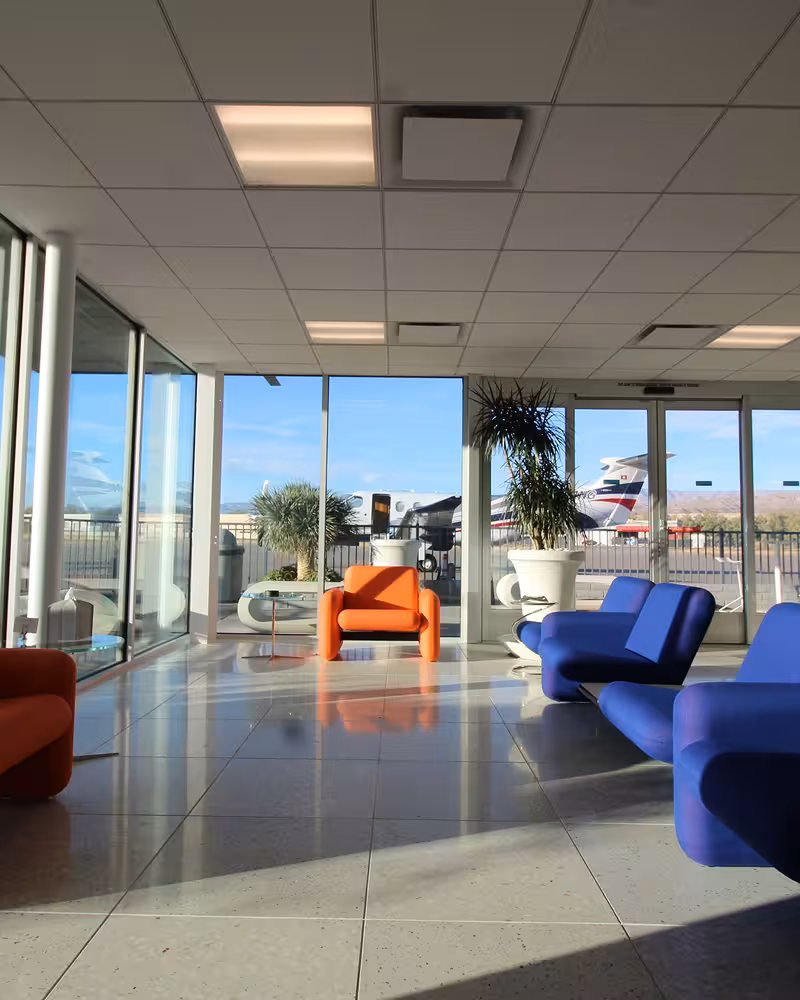 Dunes Air lounge with mid century modern furniture