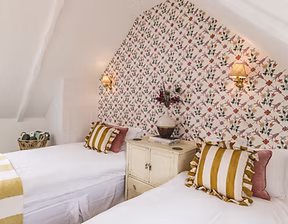 image of group of dancers rehearsing in a studio