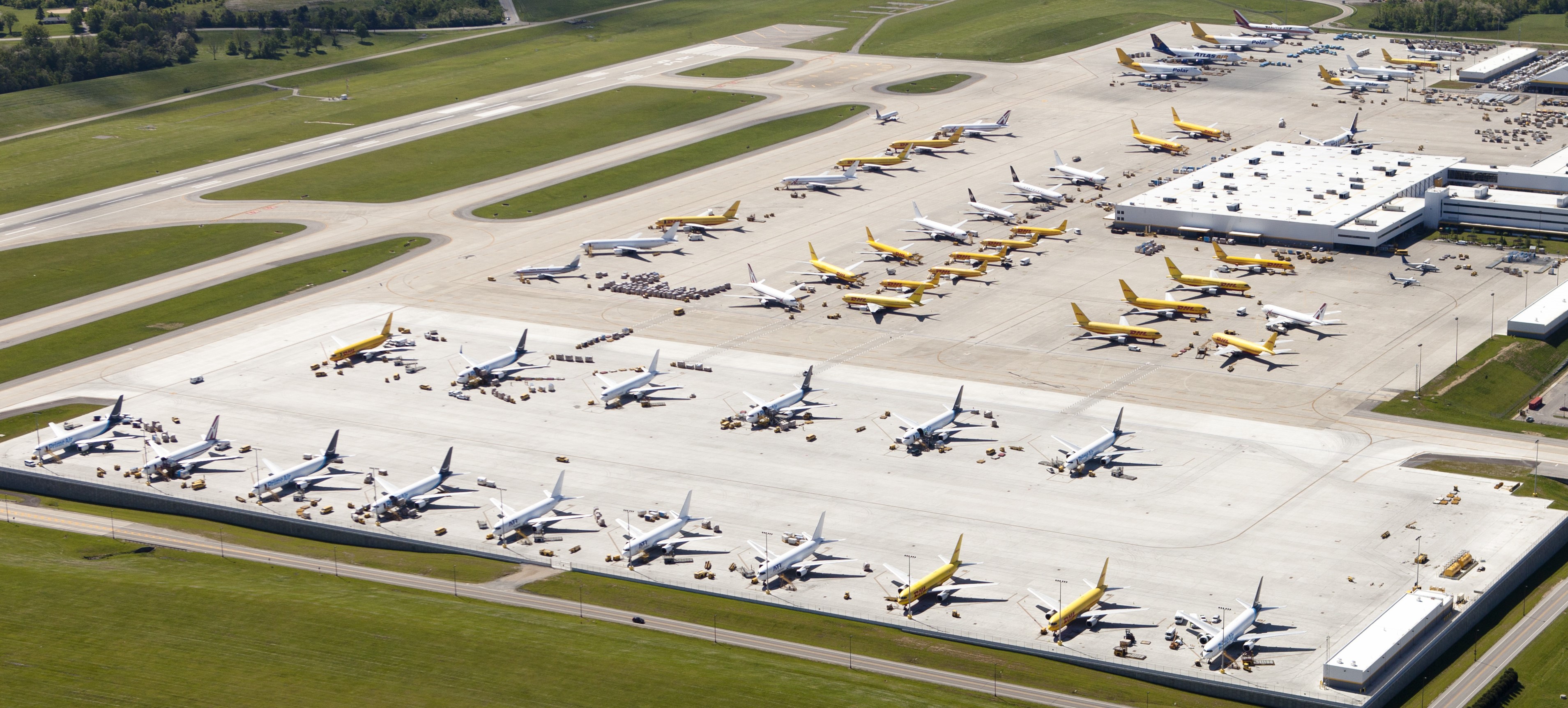 Airport cargo facility