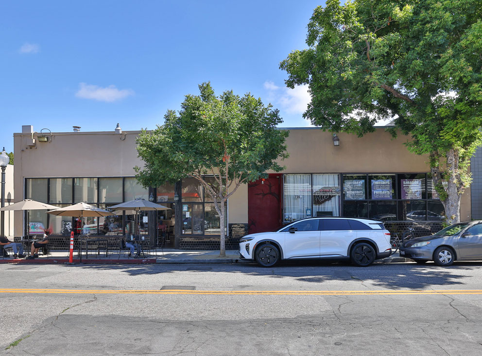 736 & 744 W Dana Street - Main