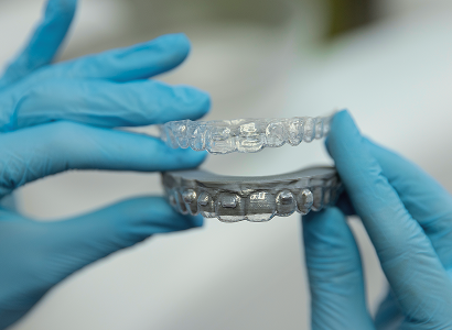 Discreet clear aligners in Hialeah 
