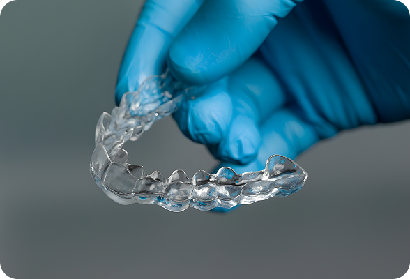 Discreet clear aligners in Hialeah 
