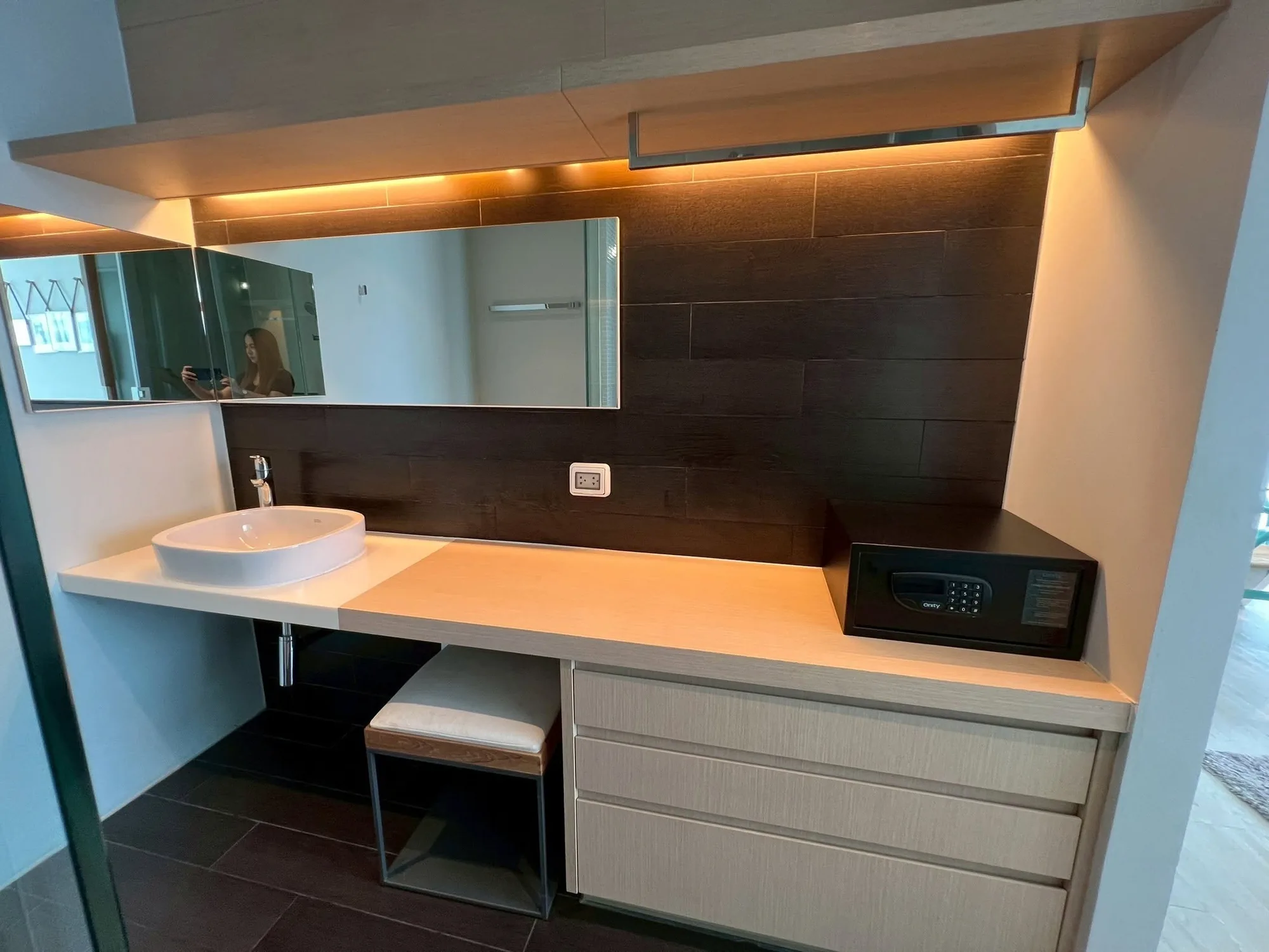 Veranda Residence Pattaya (17th Floor, Corner Unit)