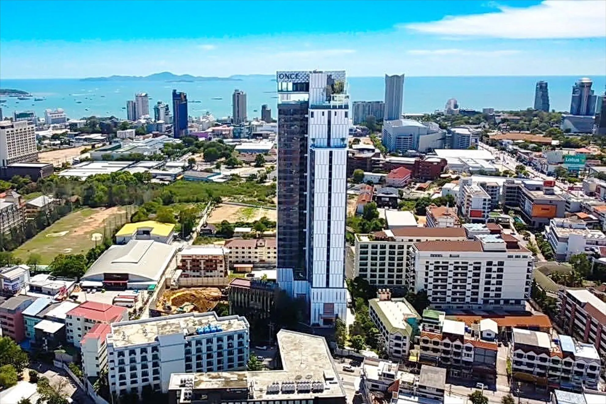 Once Pattaya (Sea View)