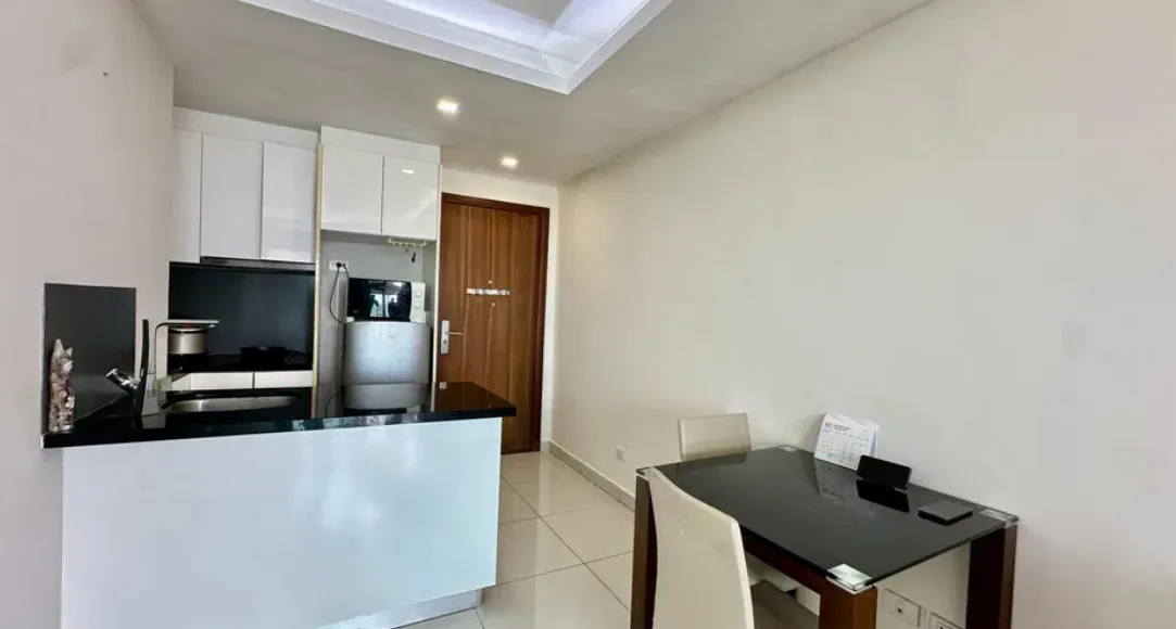 Water Park Condominium (8th Floor, Sea View, Corner Unit)