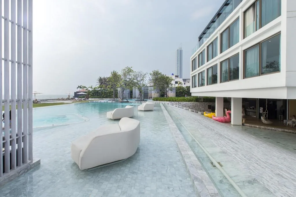 Veranda Residence Pattaya (17th Floor, Corner Unit)