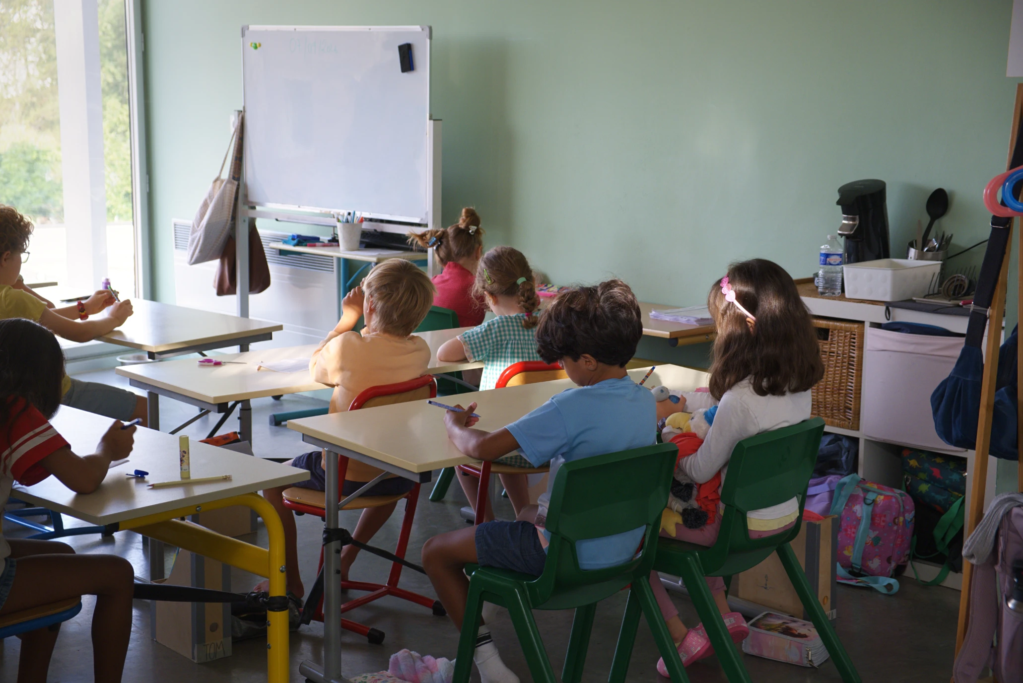 Les cartables des élèves de l'école