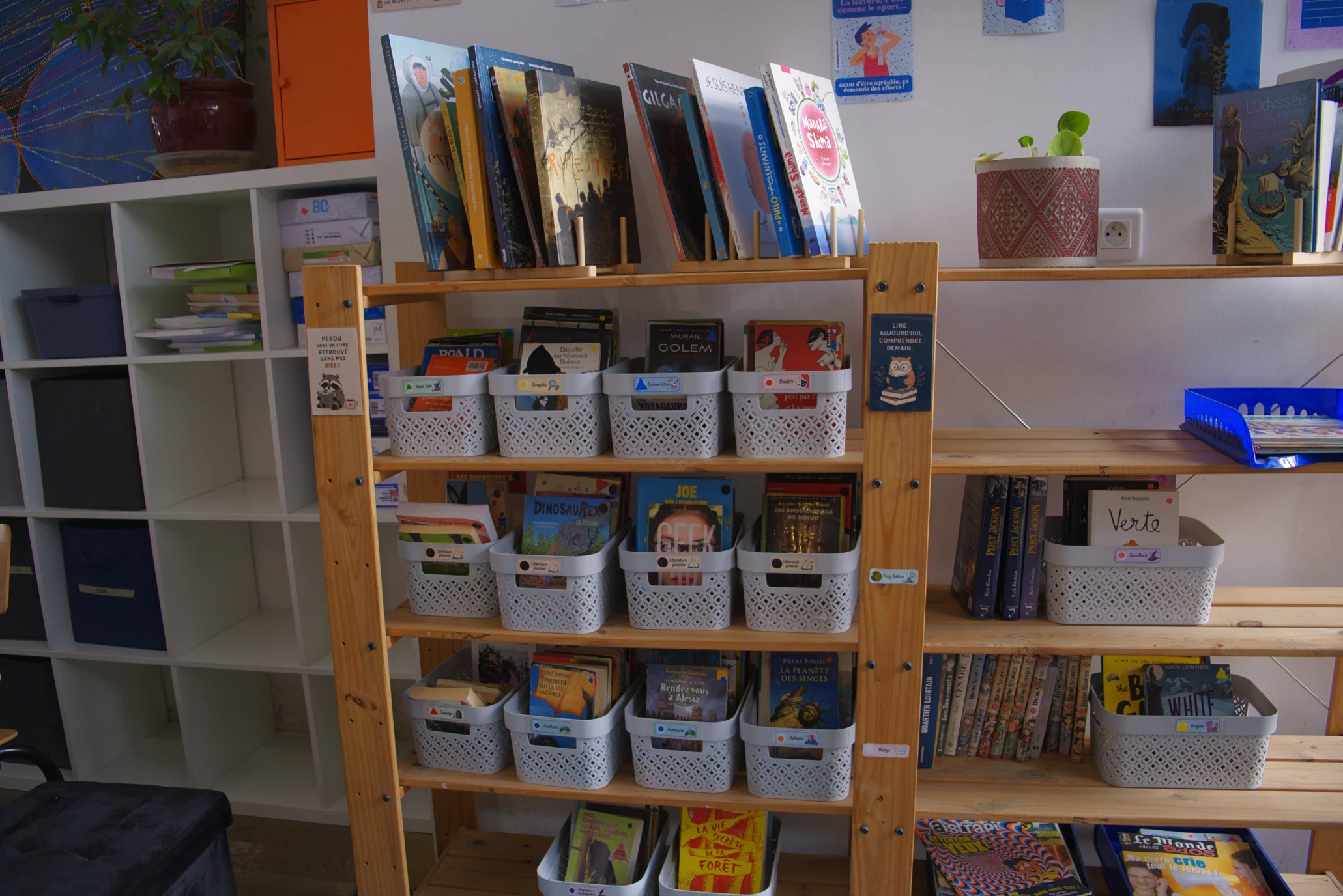 La bibliothèque du collège