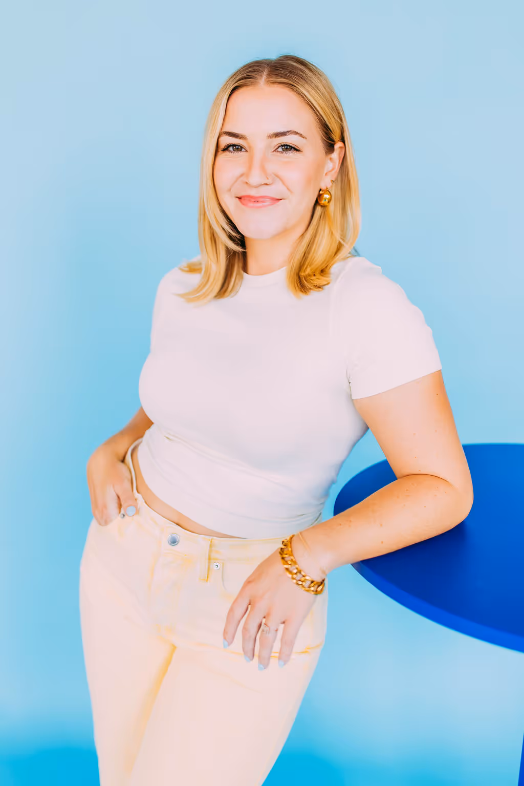 Headshot of the owner, Allie Rapp, of The Do Good Designer