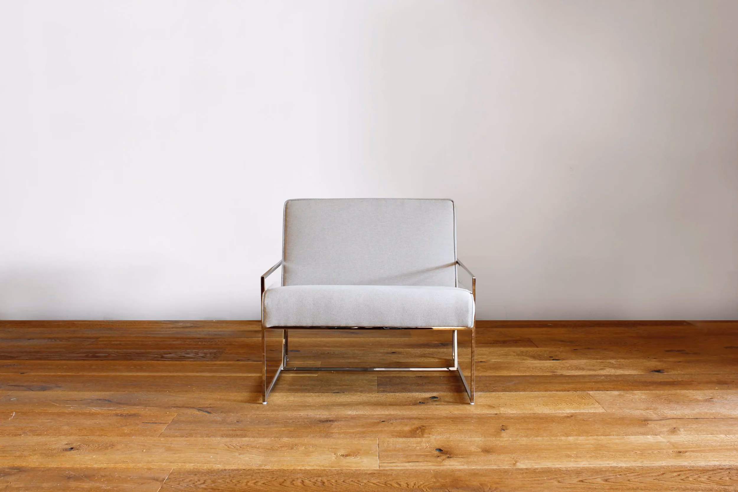 Float thin frame front