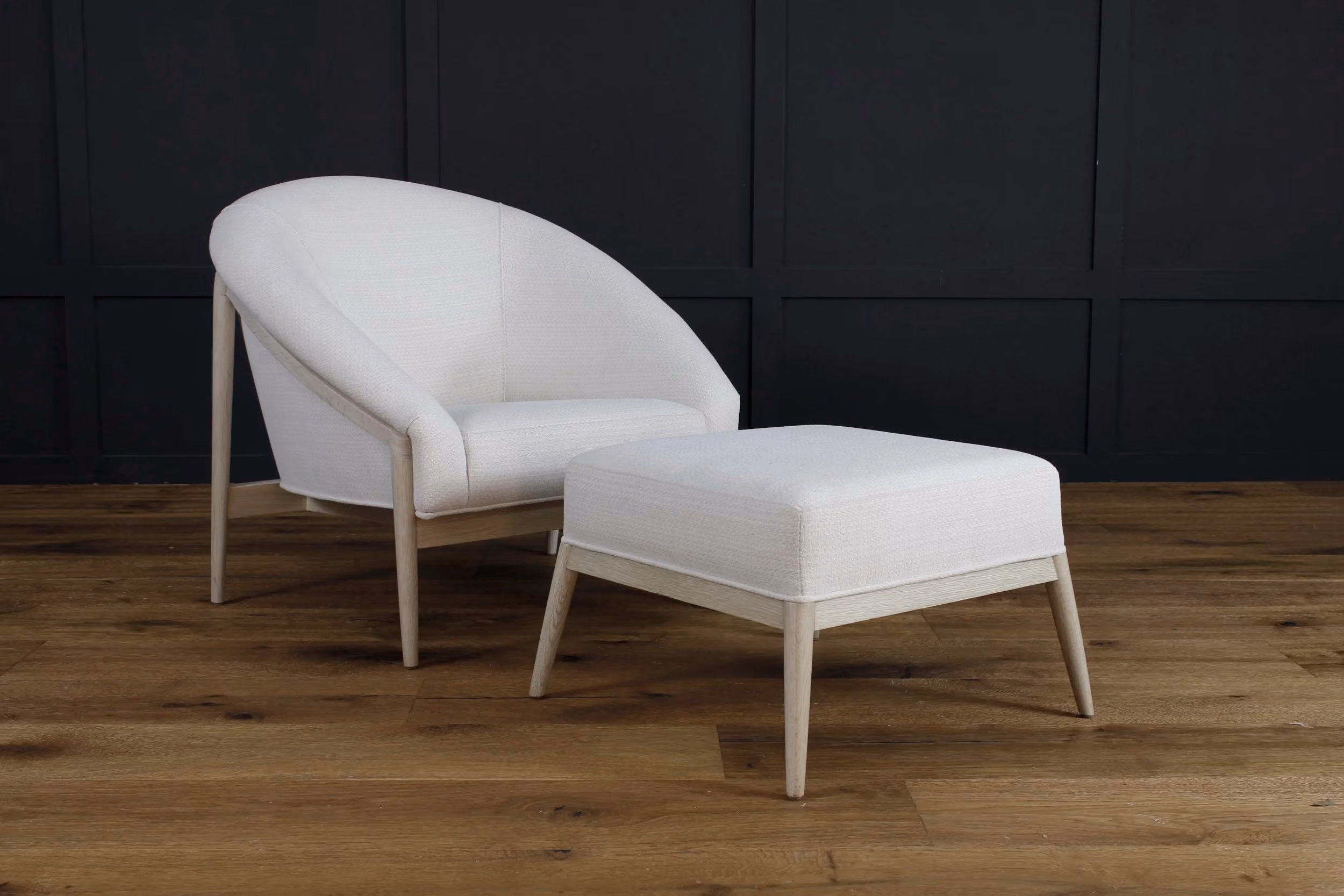 Rose with ottoman 34