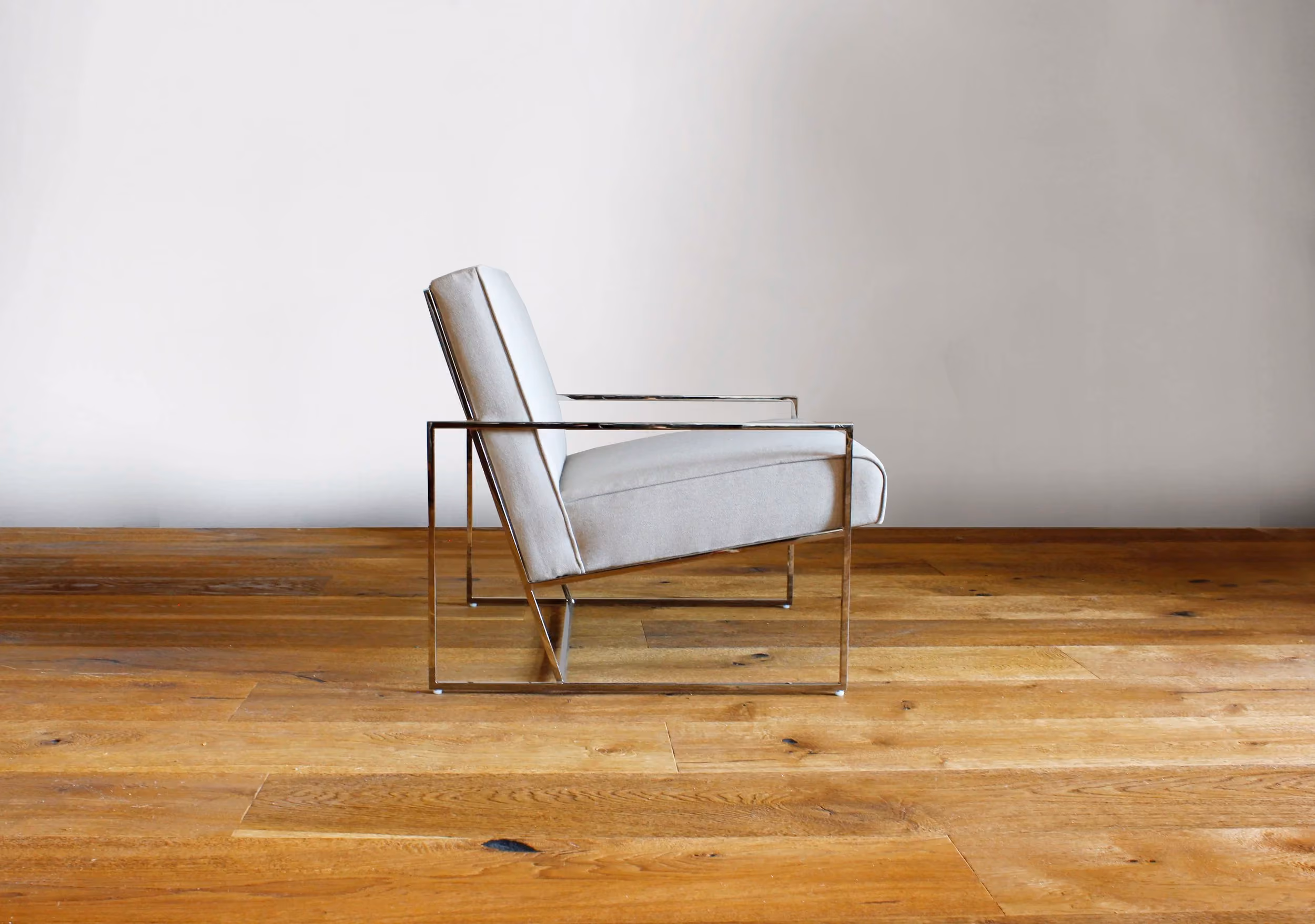 Float thin frame side