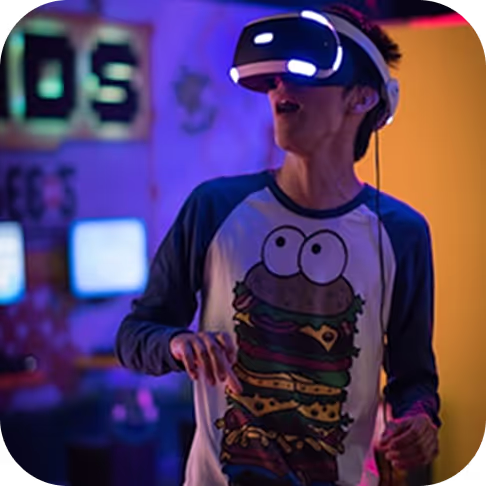 man using vr