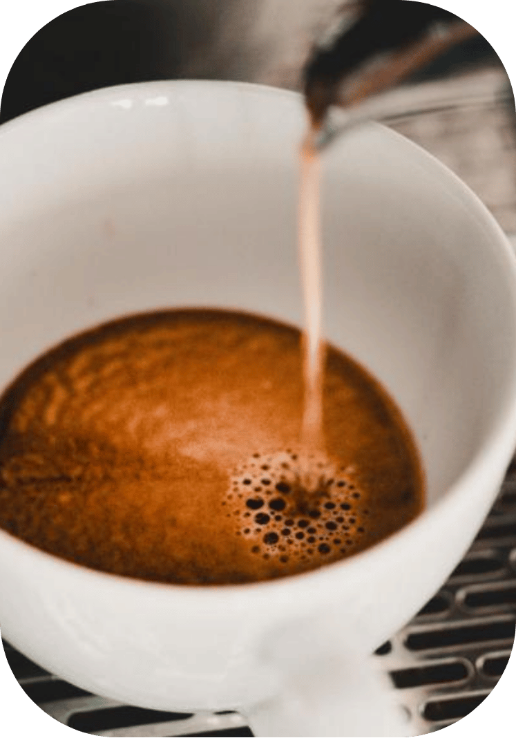 Espresso aus der Maschine – Kaffee-Moment im Boutiquehotel Palmenbad Kassel