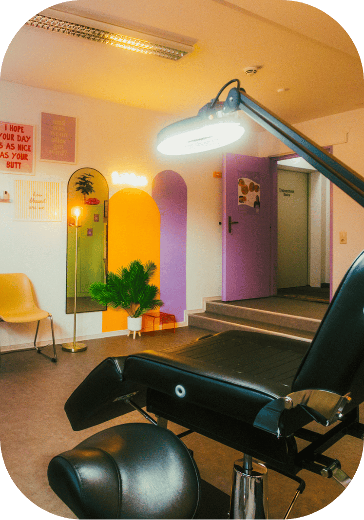 Tattooatelier Whiteside nebenan – Stay-and-Tattoo-Vorteil Stadtpark Apartments