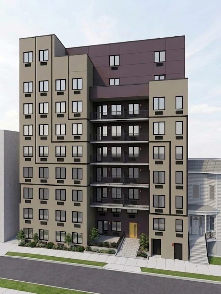 354 East 194th St, Bronx, NY 10458