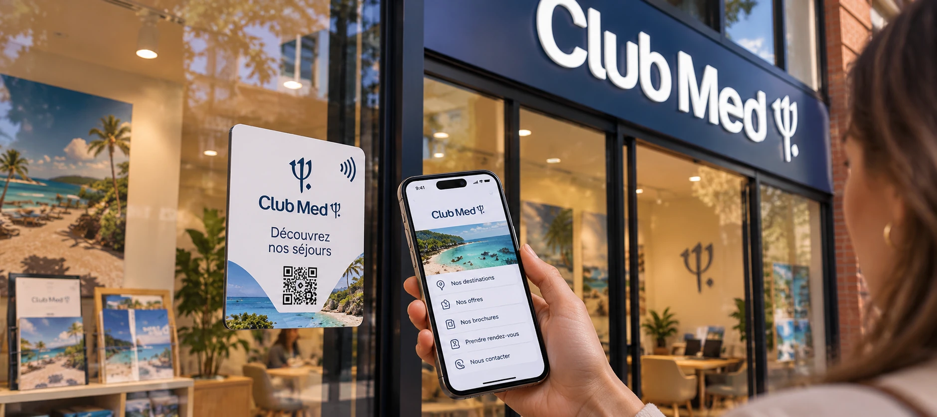 Plaque NFC à l’accueil d’une agence de voyages
