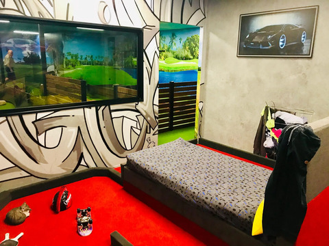 game over gold coast mini golf room
