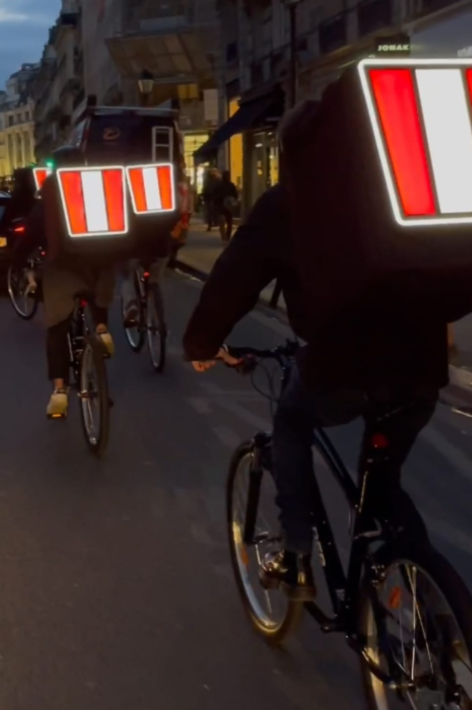 Les livreurs KFC avec le Delivery Safe Bag