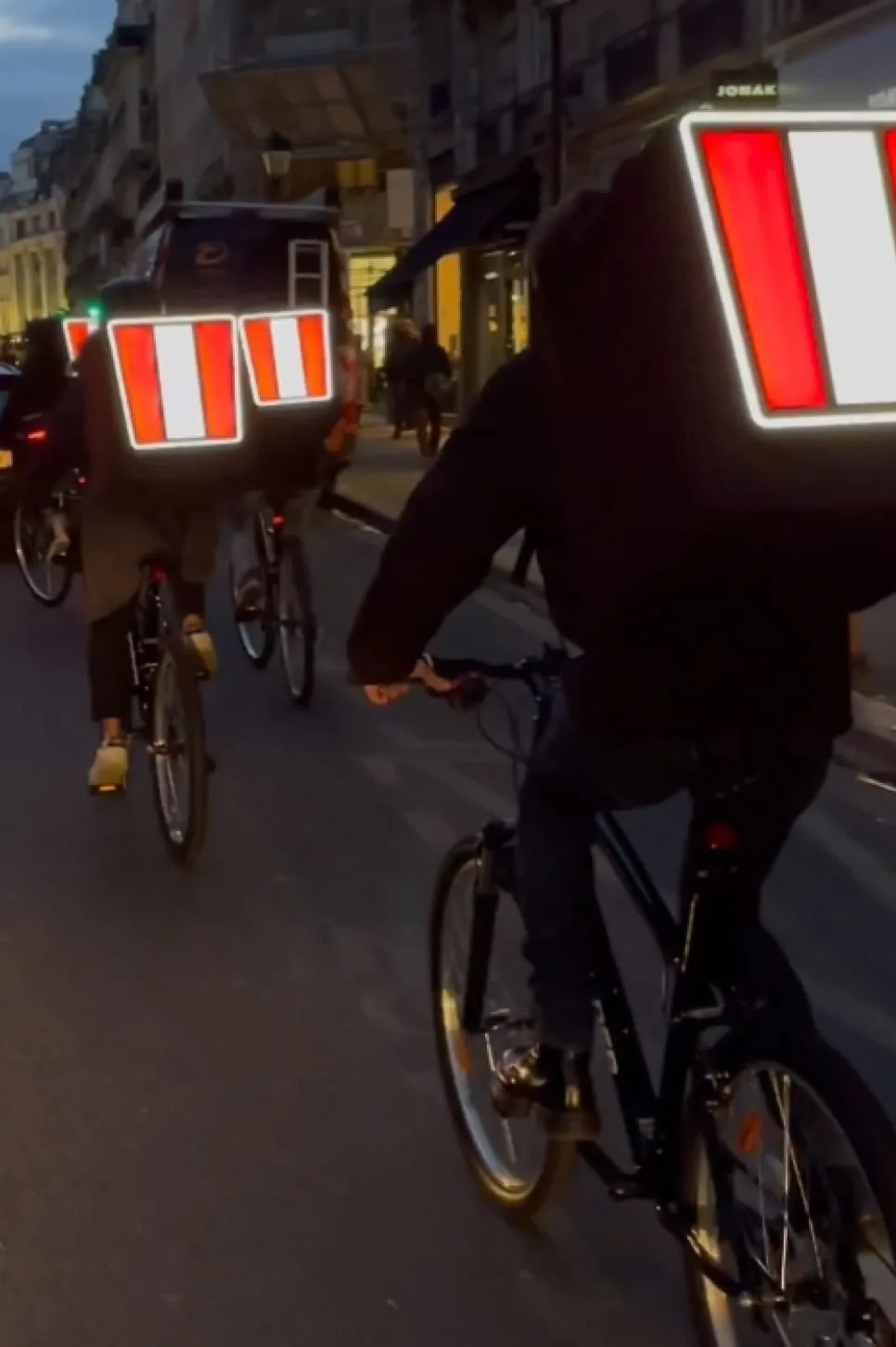 Les livreurs KFC avec le Delivery Safe Bag 